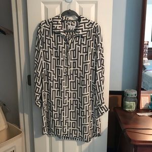 Britt Ryan 100% silk shirt dress
